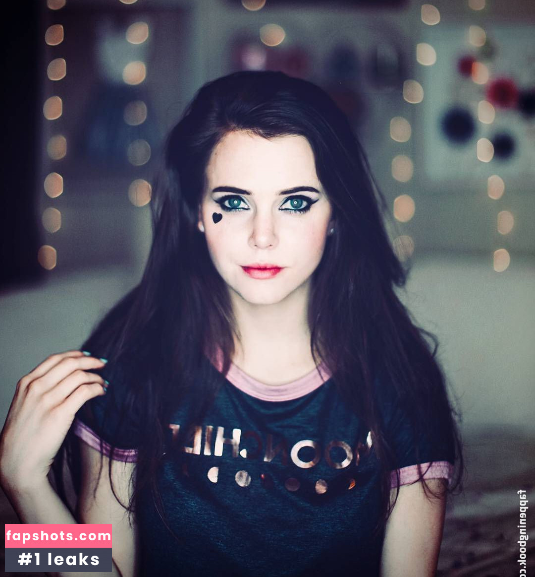 Tiffany Alvord gallery photo #60