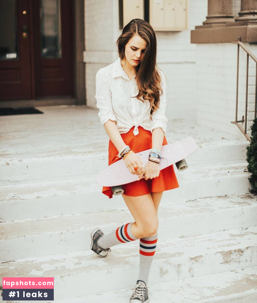 Tiffany Alvord gallery photo #61