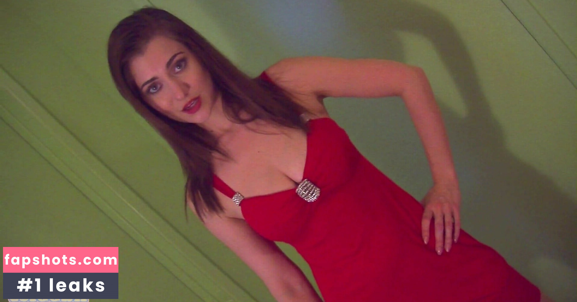 Tiffany Crystal gallery photo #70