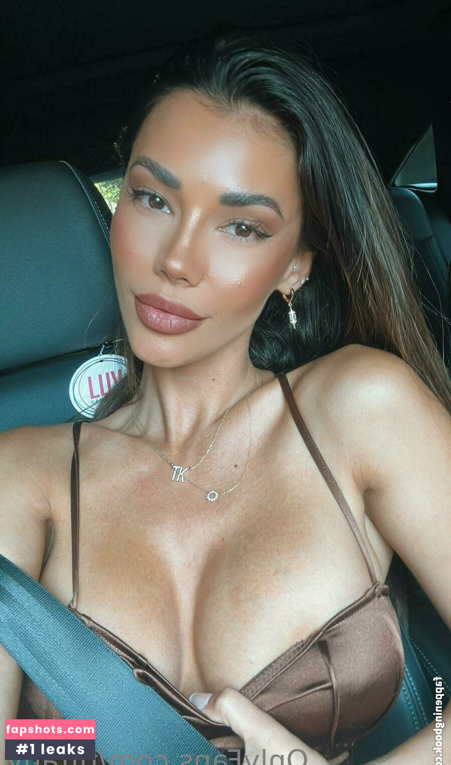 Tiffany gallery photo #44