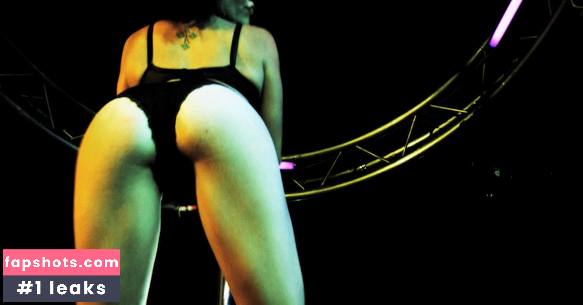 Tiffany Shepis gallery photo #18