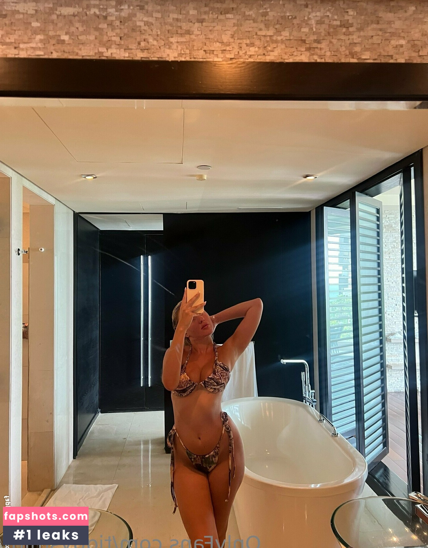 tiggysmith gallery photo #11