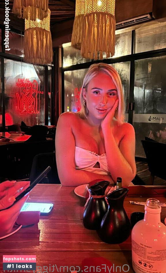 tiggysmith gallery photo #40