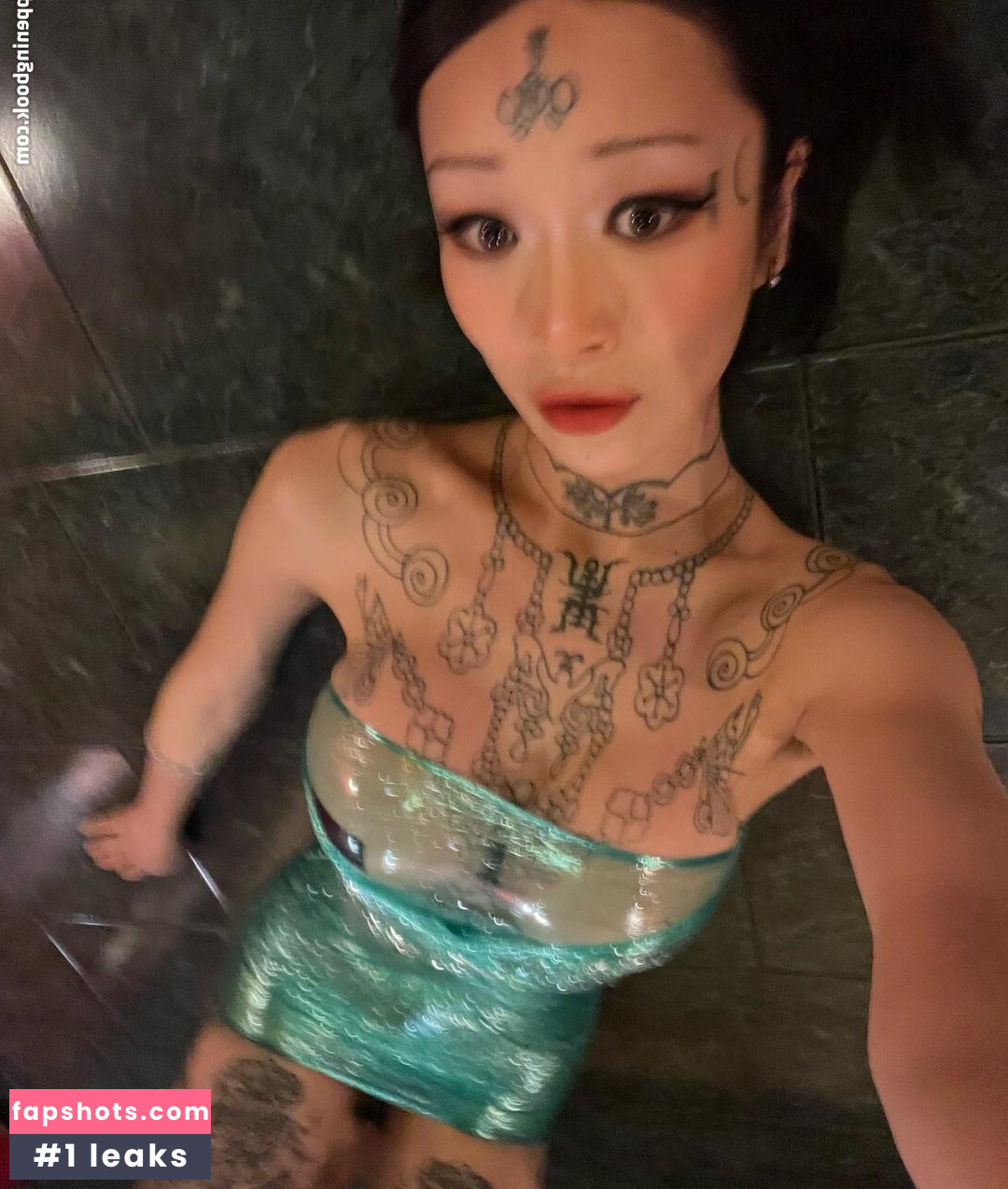 tightcorsetloosemorals gallery photo #16