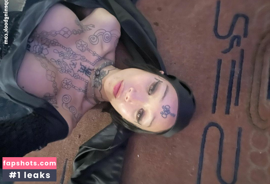 tightcorsetloosemorals gallery photo #17