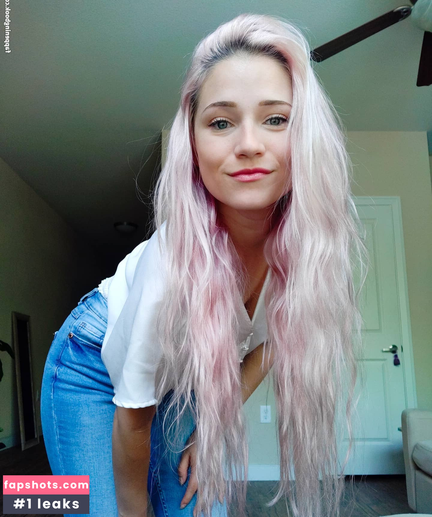 Tijana Petrovic gallery photo #10