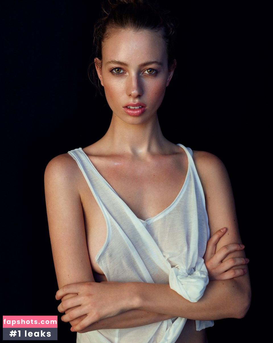 Tillie Medland gallery photo #40