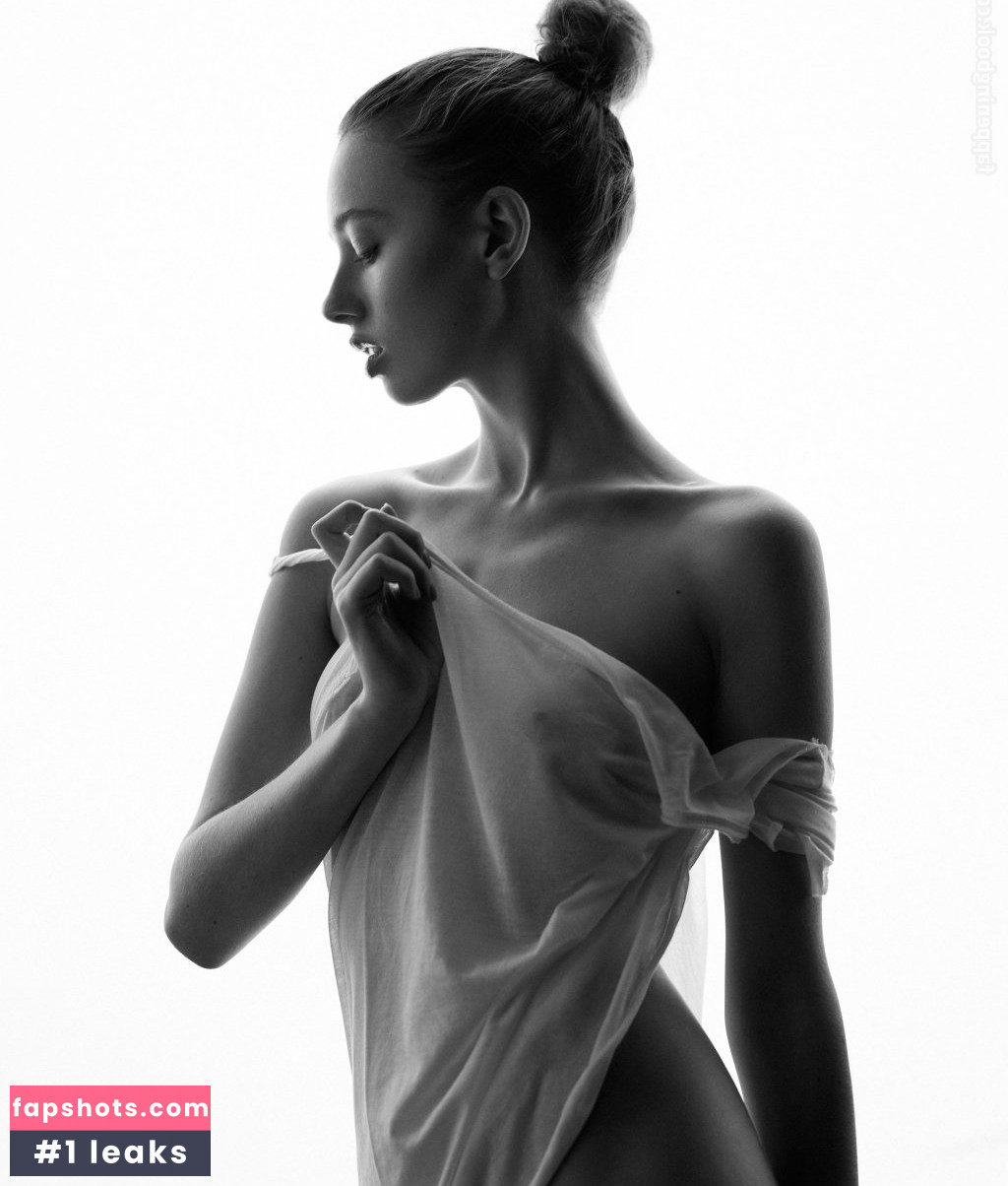 Tillie Medland gallery photo #42