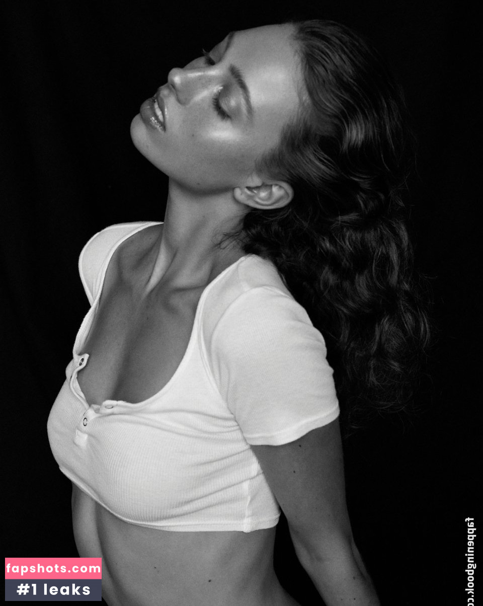 Tillie Medland gallery photo #48