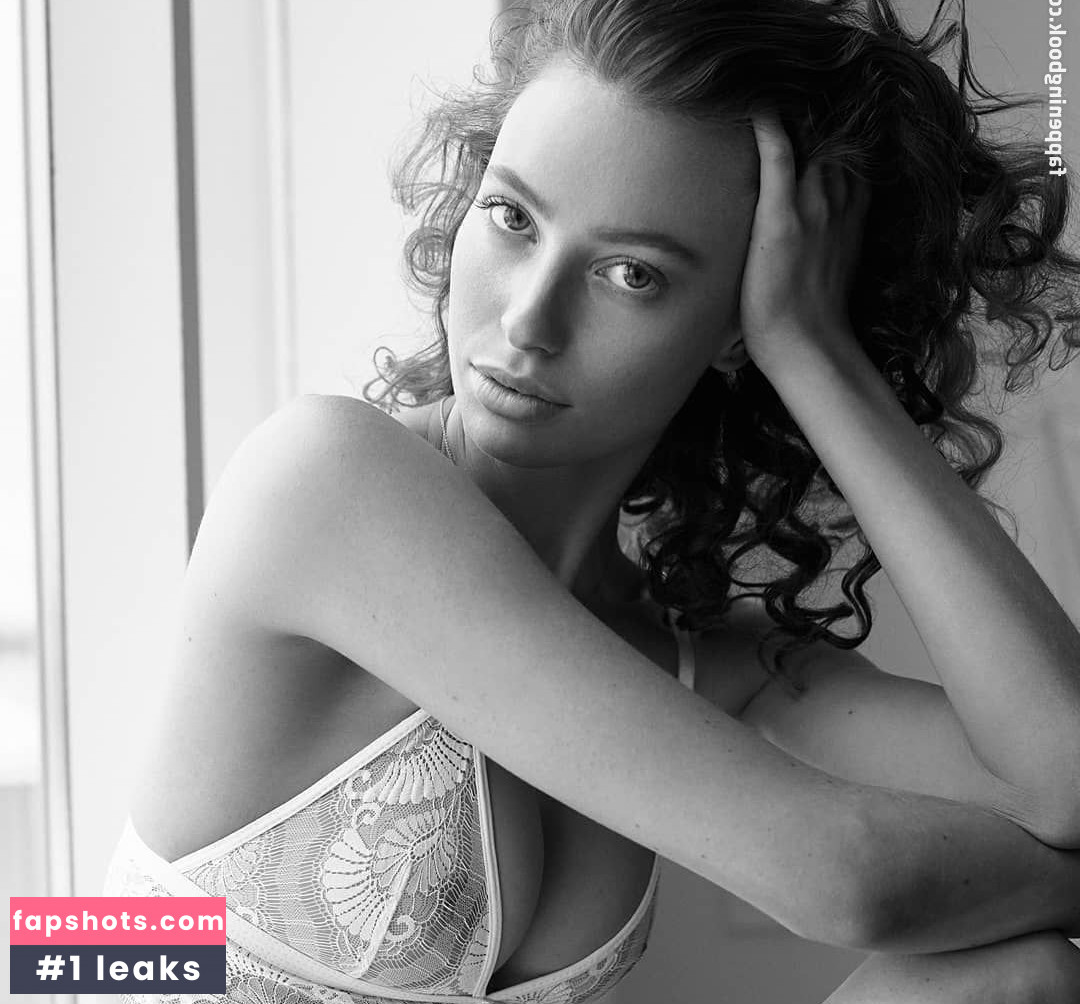 Tillie Medland gallery photo #10