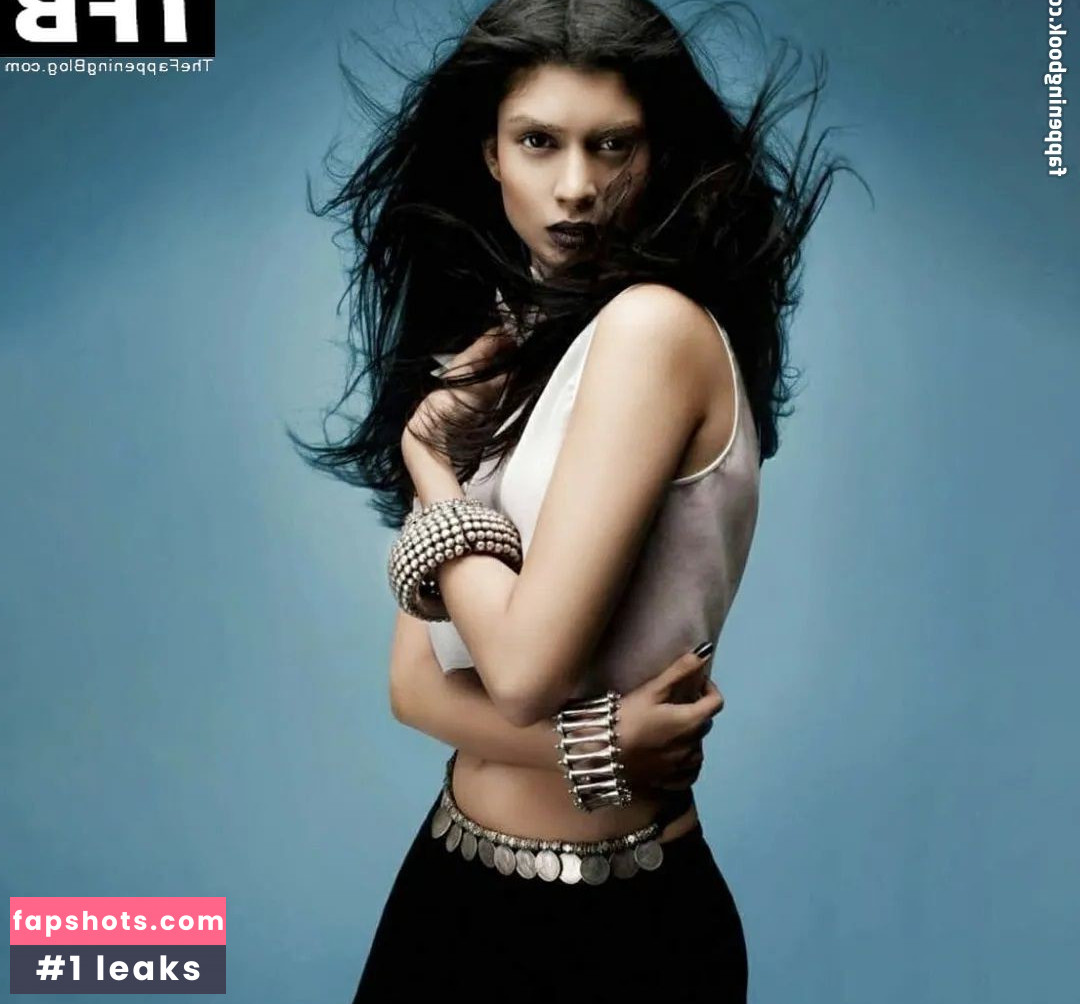 Tina Desai Nude Leaks OnlyFans Photos #5 - LeakJerk