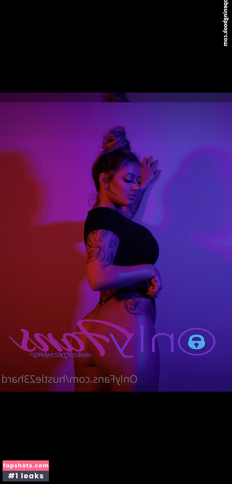 Tina G nude babe gallery