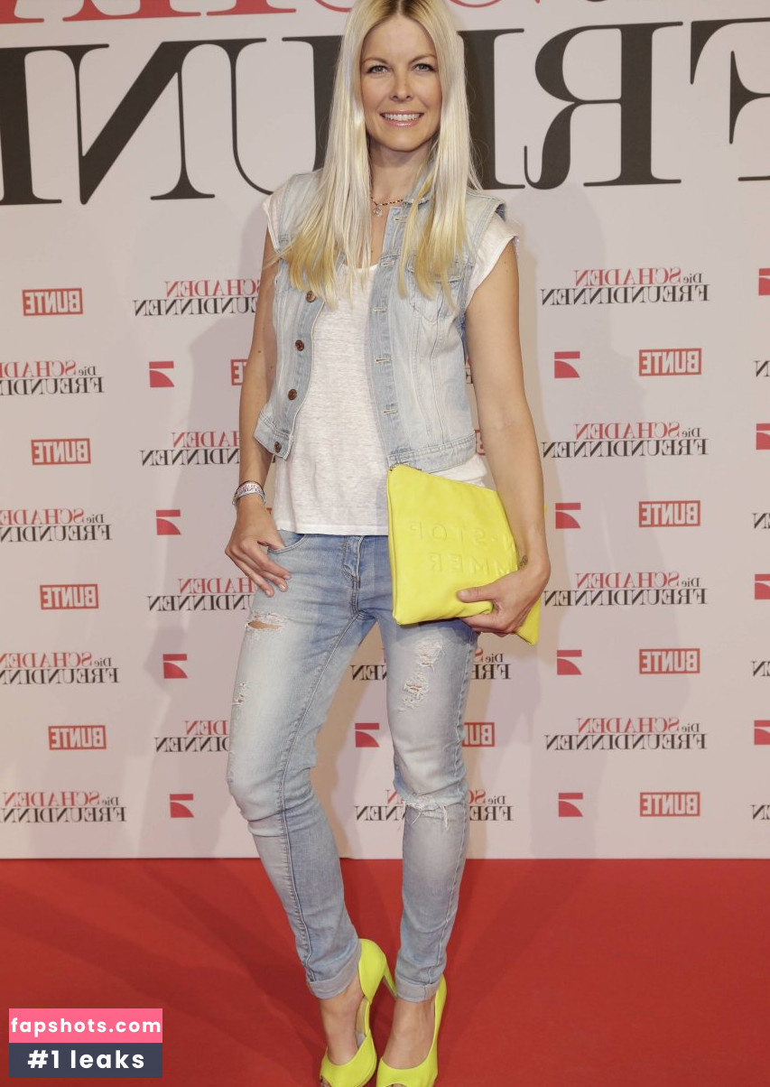 Tina Kaiser gallery photo #31