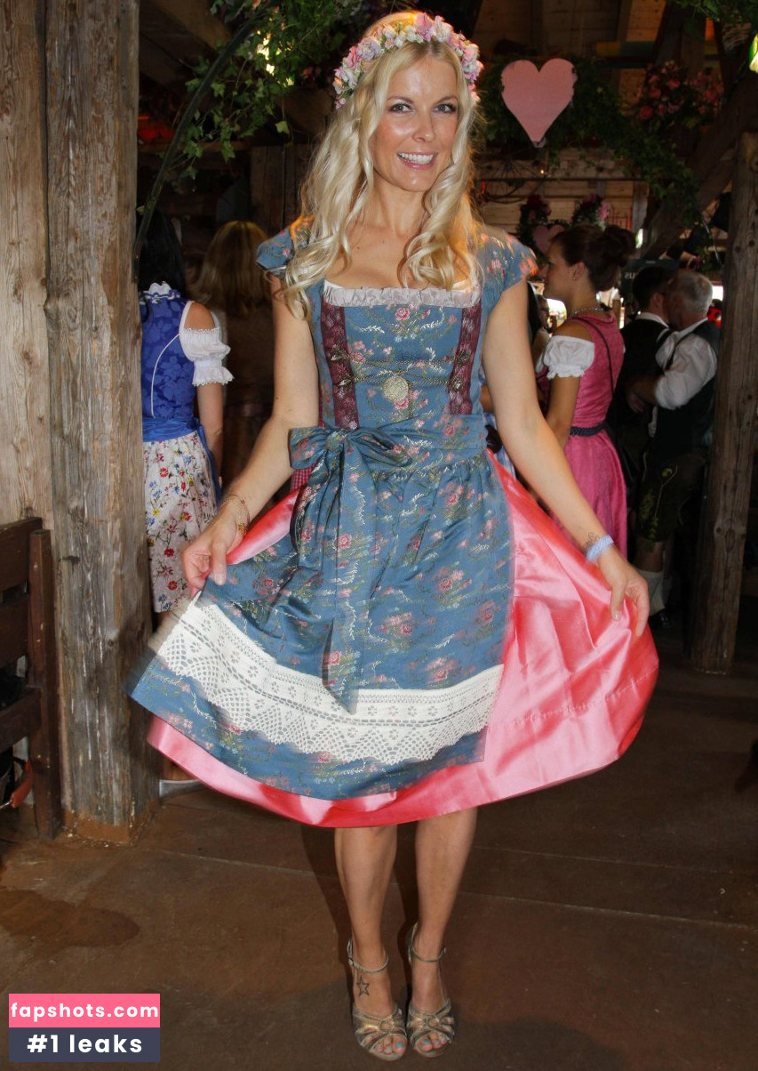 Tina Kaiser gallery photo #33