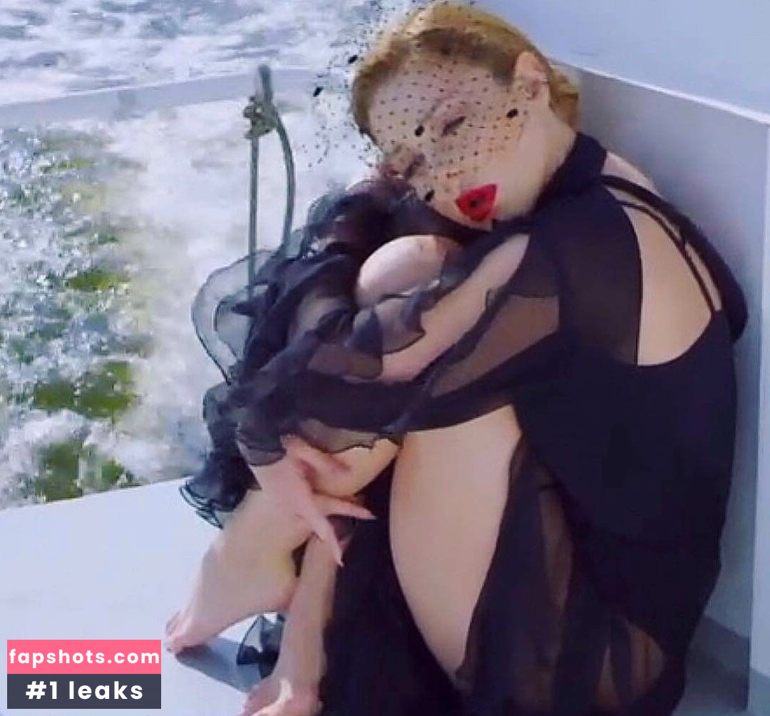 Tina Karol gallery photo #10