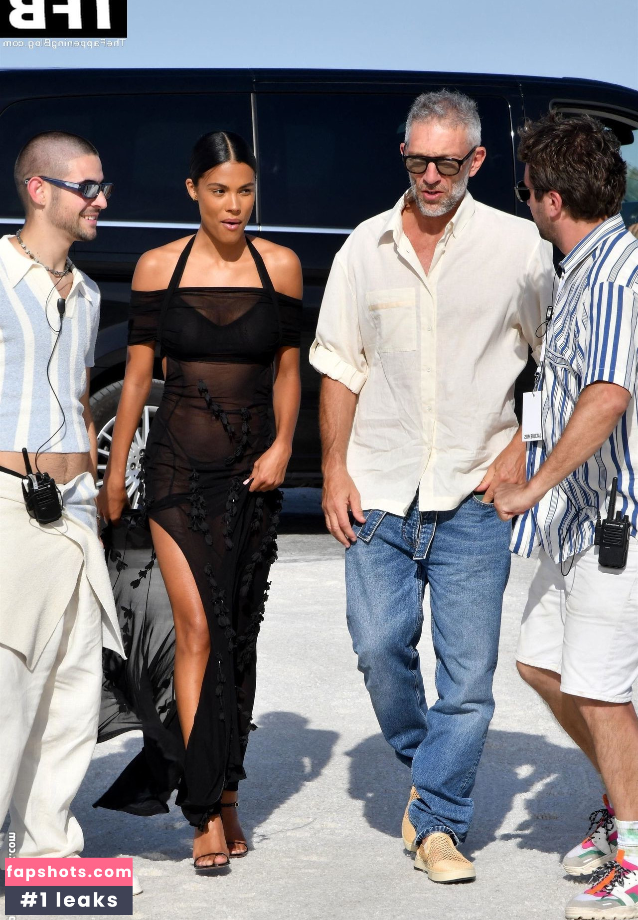 Tina Kunakey gallery photo #134