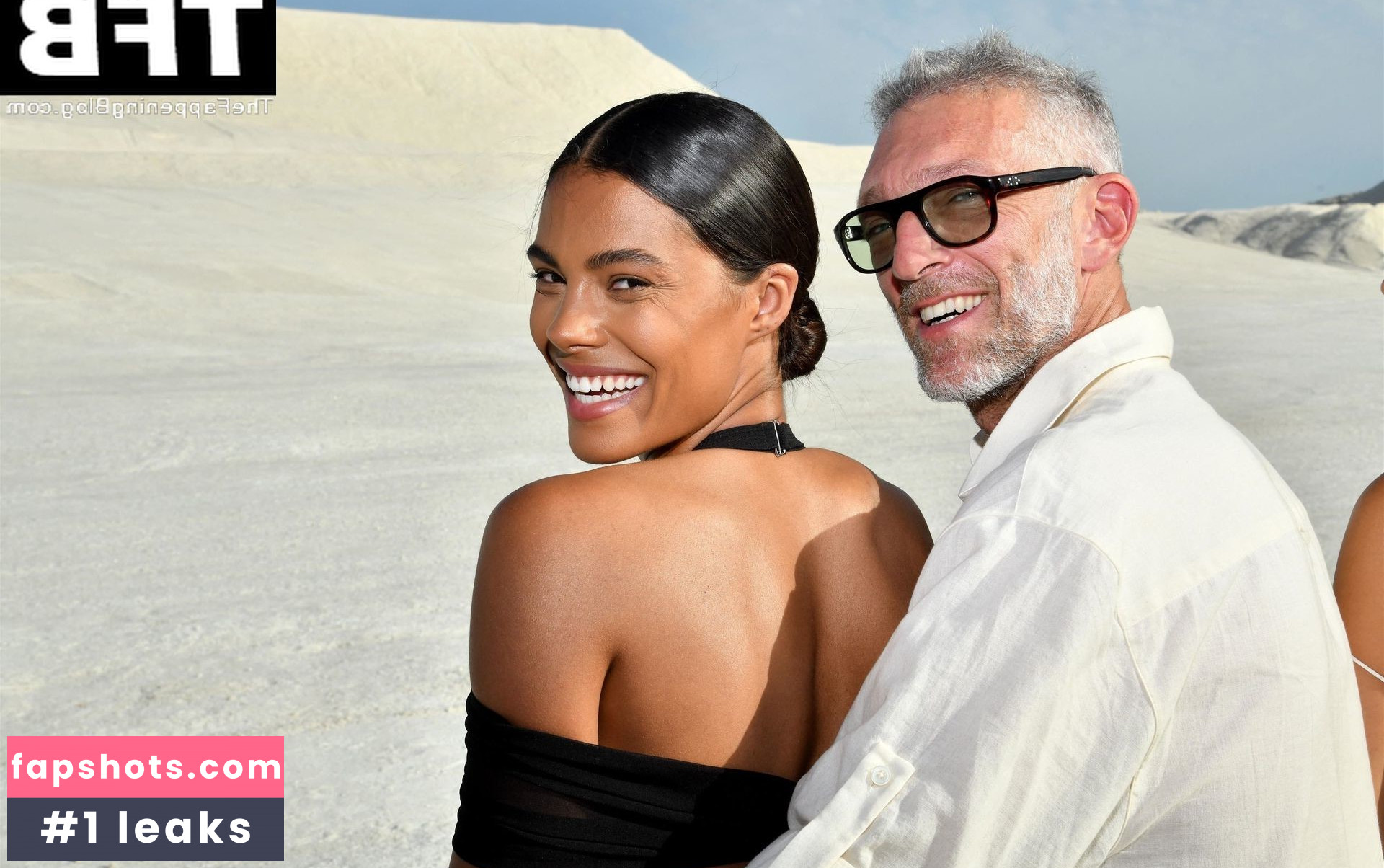 Tina Kunakey gallery photo #135