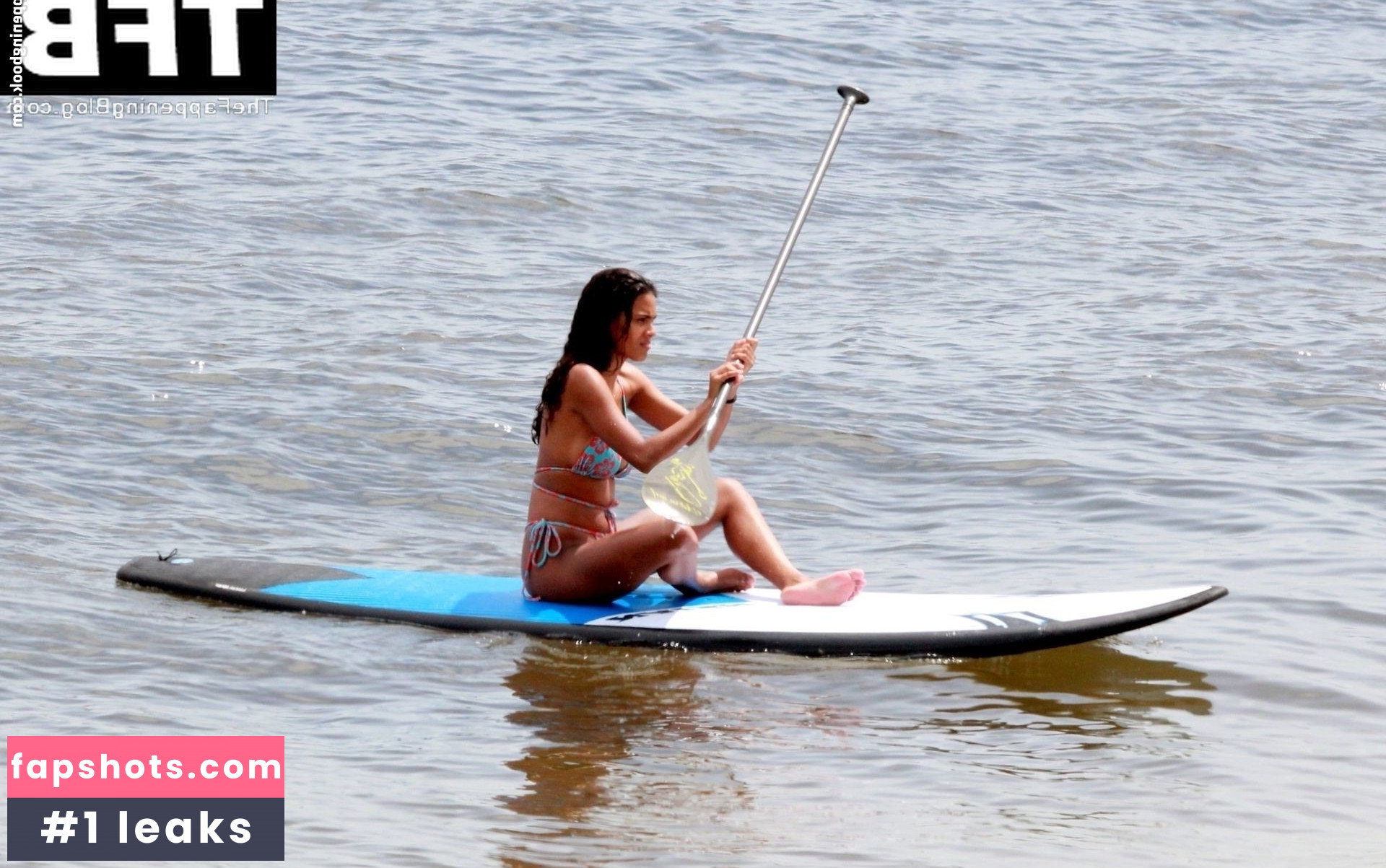 Tina Kunakey gallery photo #142