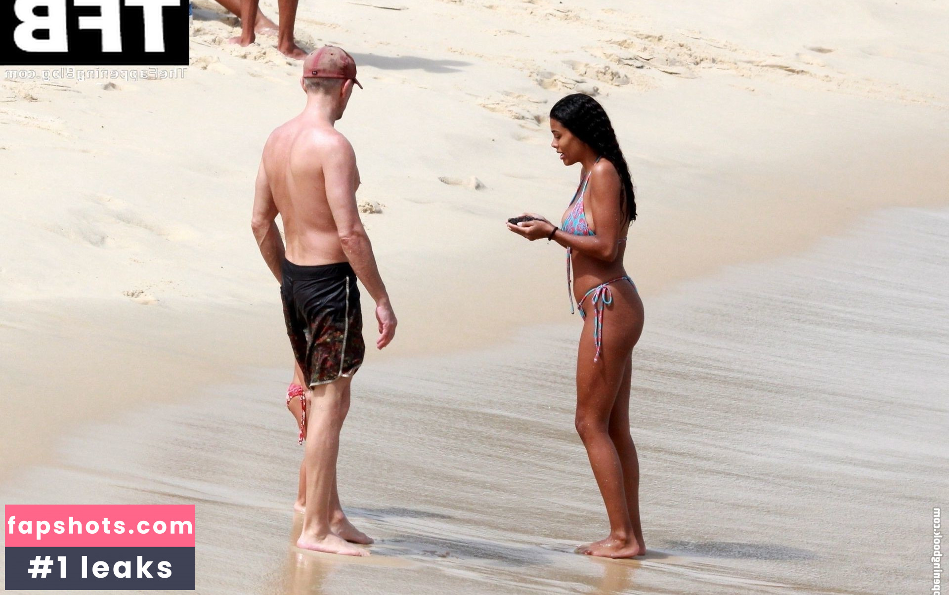 Tina Kunakey gallery photo #146