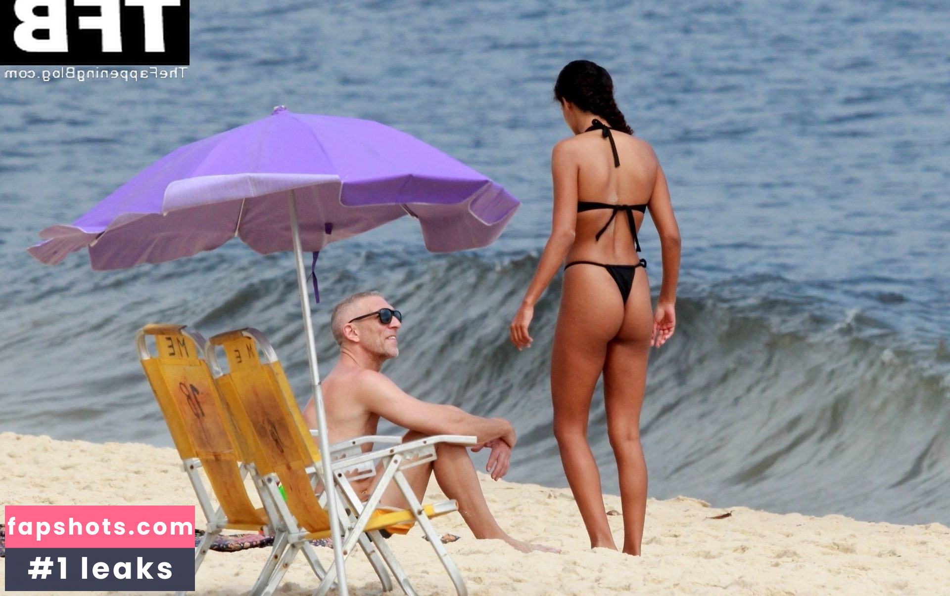 Tina Kunakey gallery photo #156