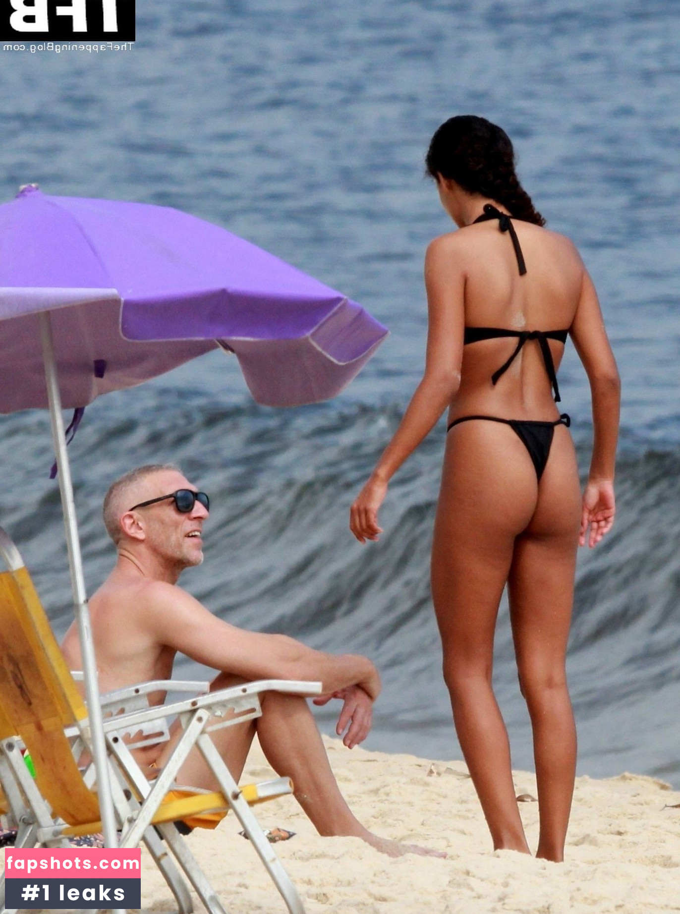 Tina Kunakey gallery photo #168