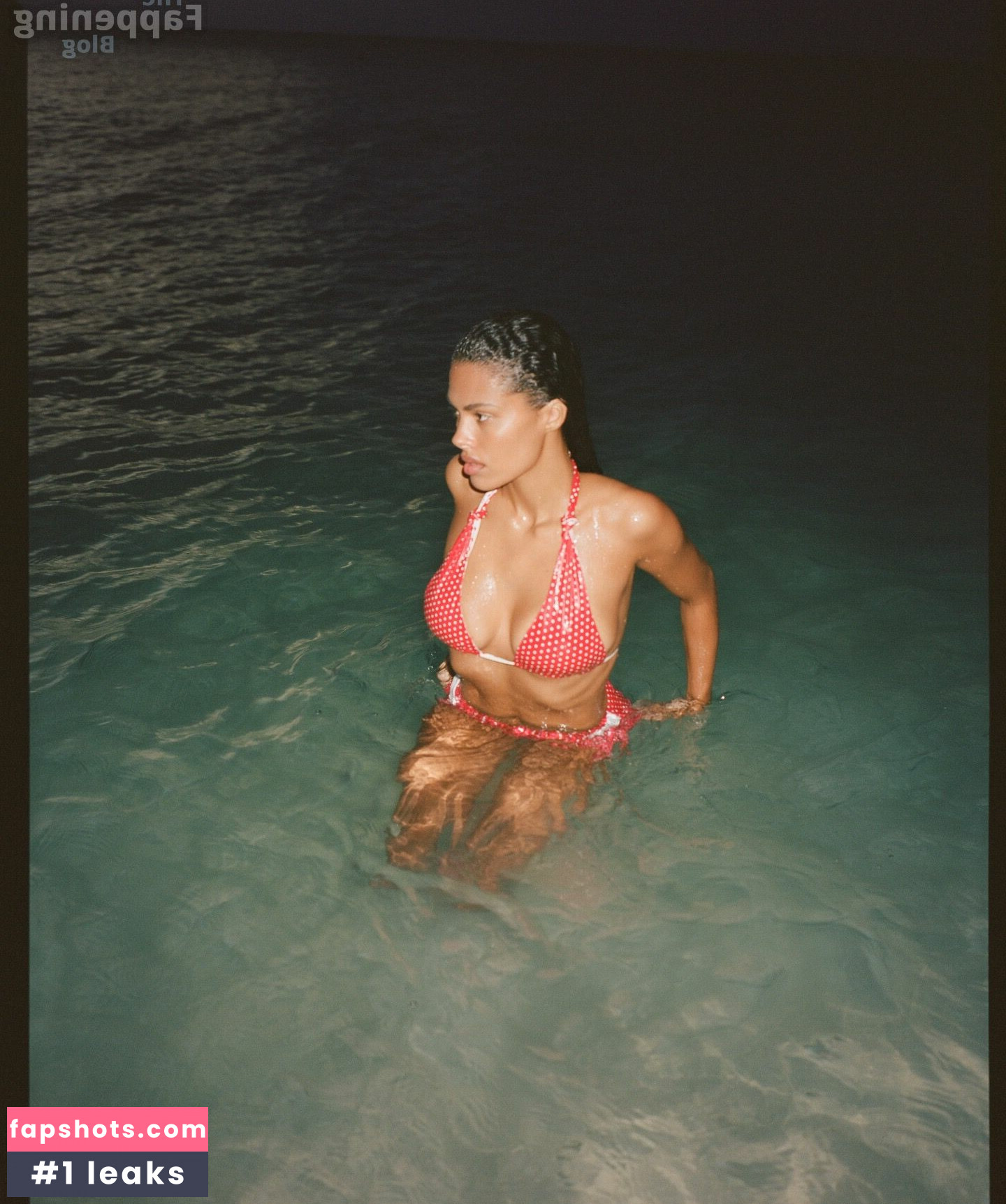 Tina Kunakey gallery photo #19