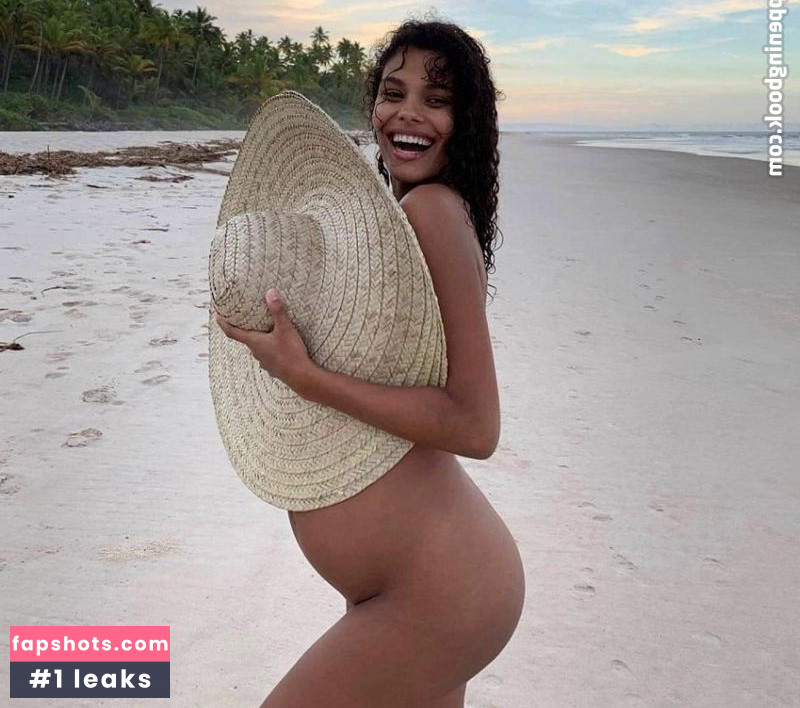 Tina Kunakey gallery photo #253