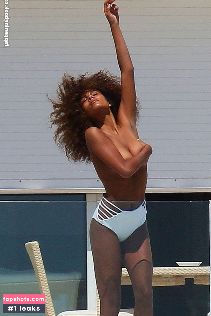 Tina Kunakey gallery photo #259