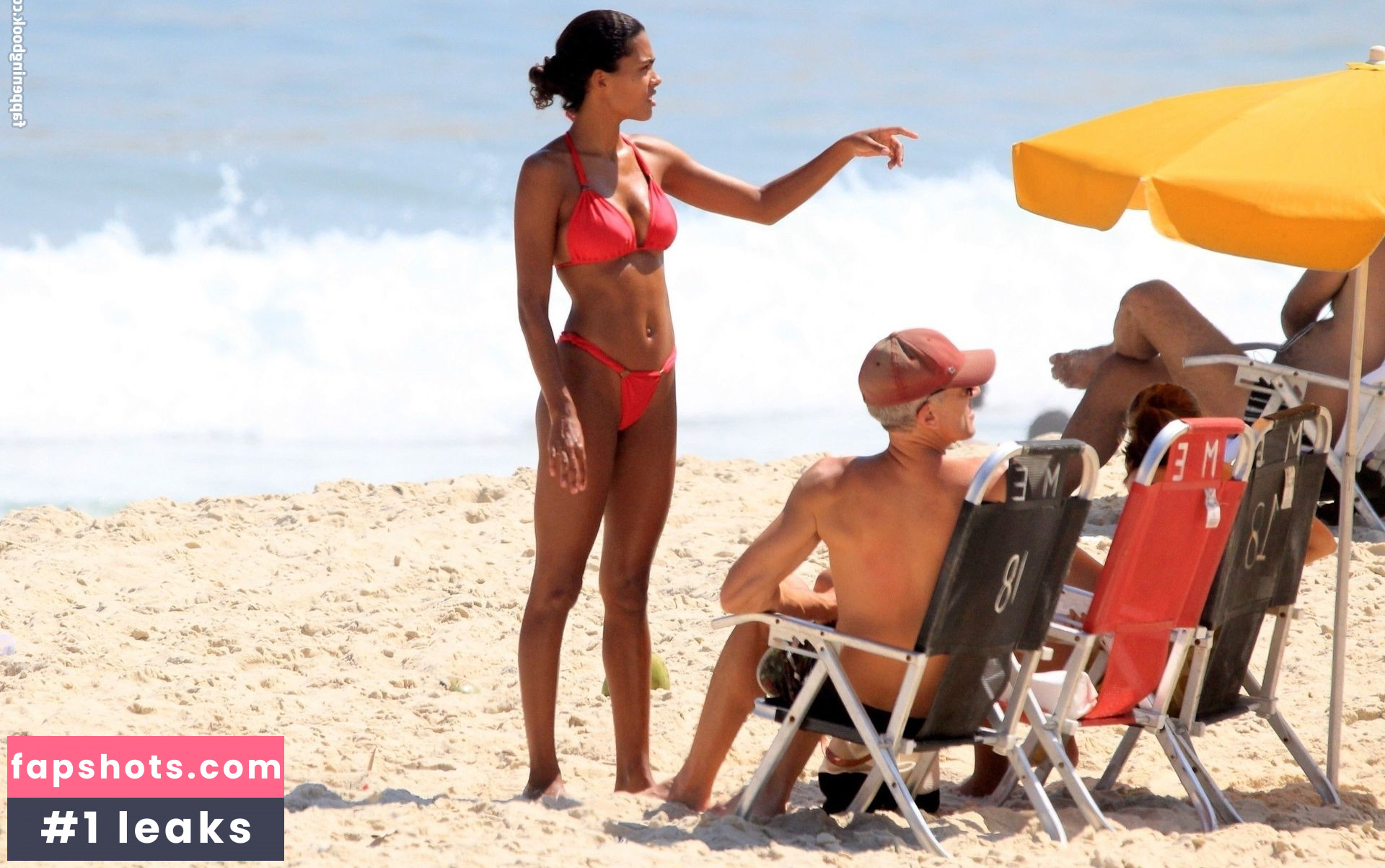 Tina Kunakey gallery photo #287