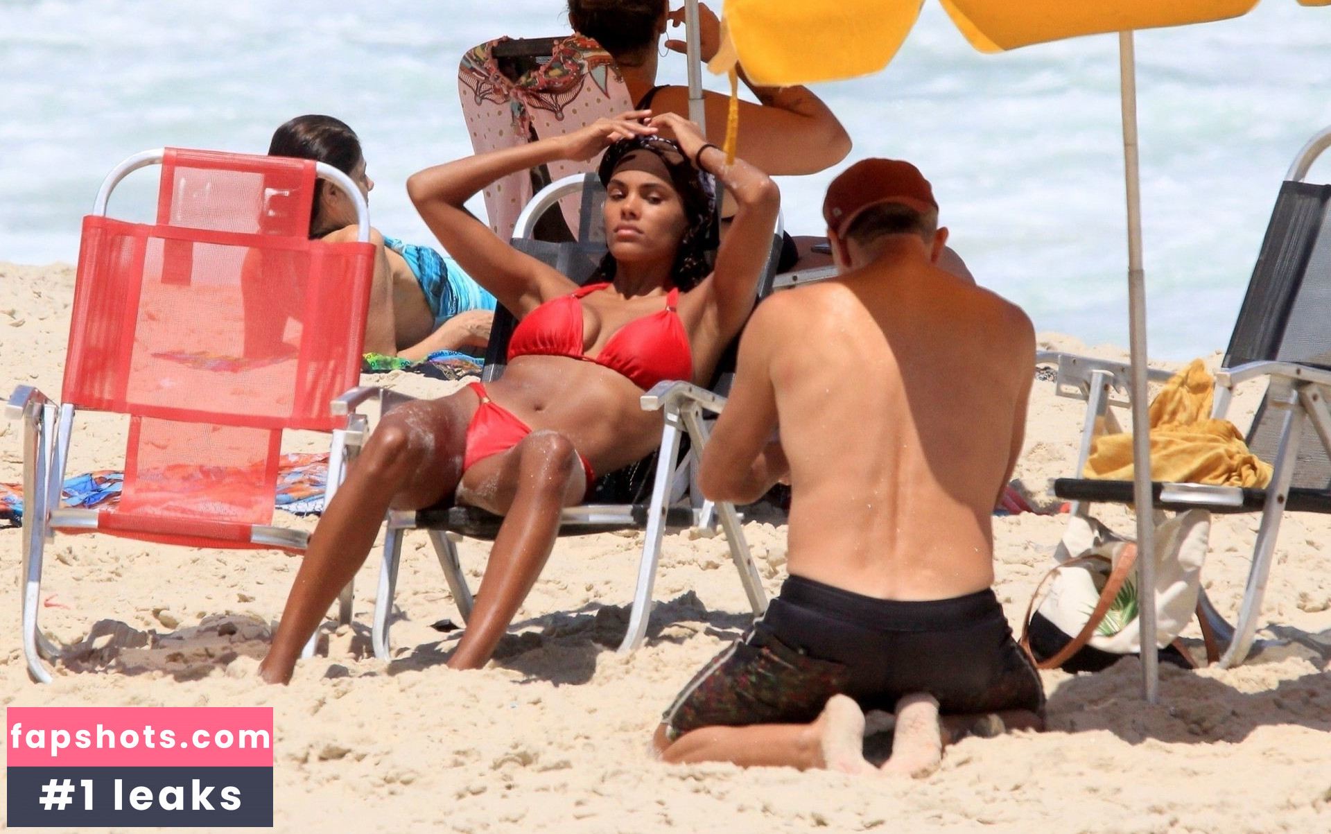 Tina Kunakey gallery photo #300