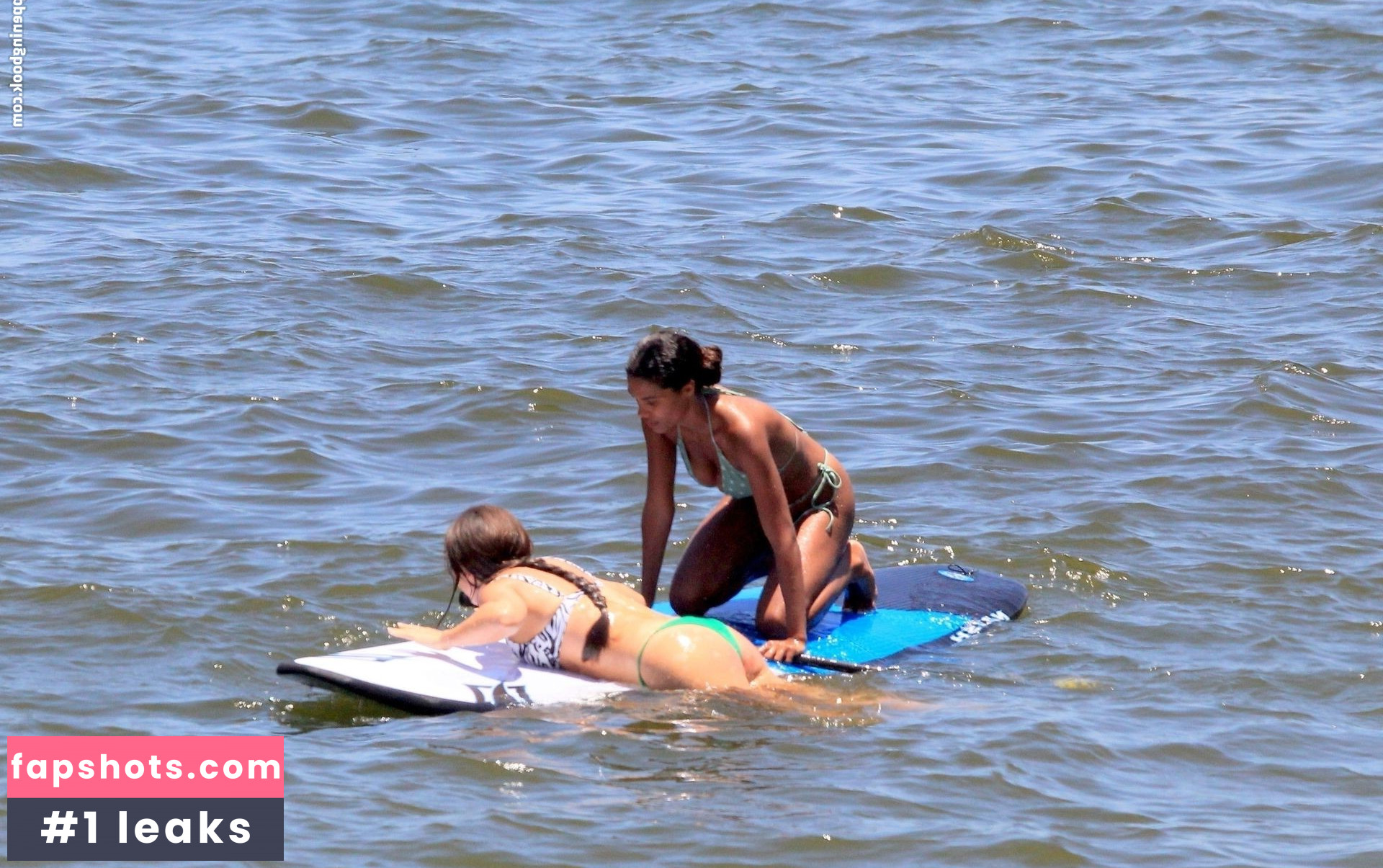 Tina Kunakey gallery photo #324