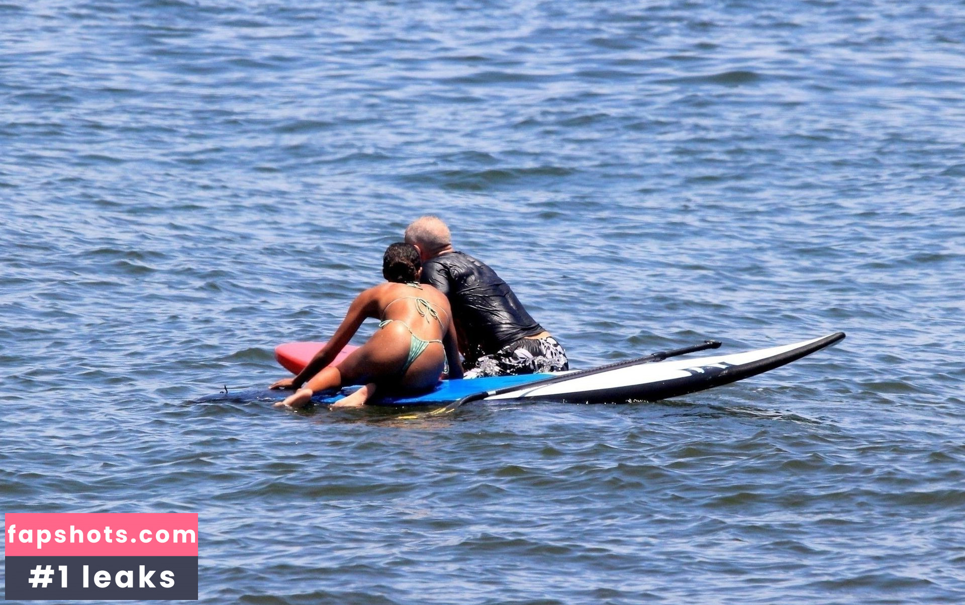 Tina Kunakey gallery photo #330