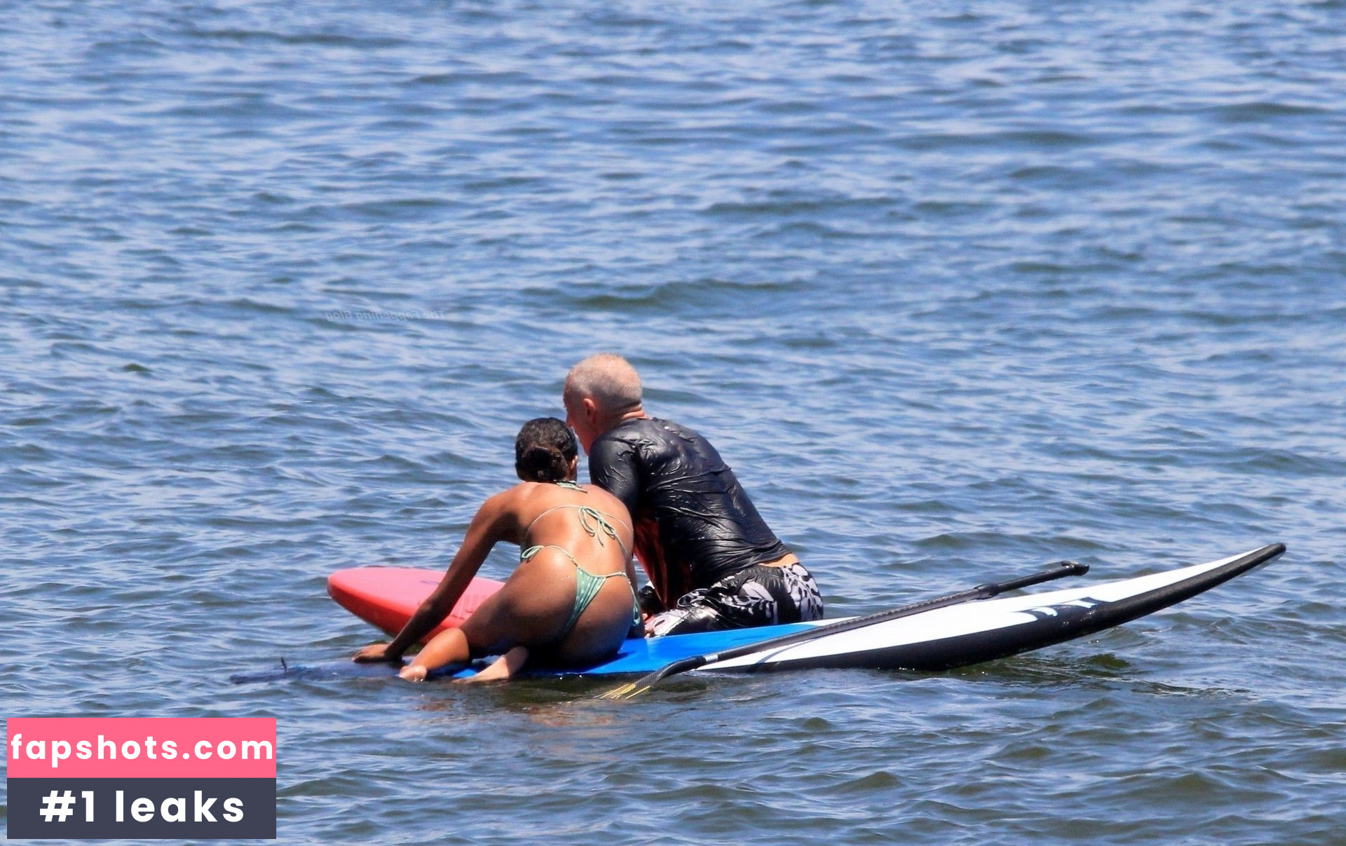 Tina Kunakey gallery photo #353