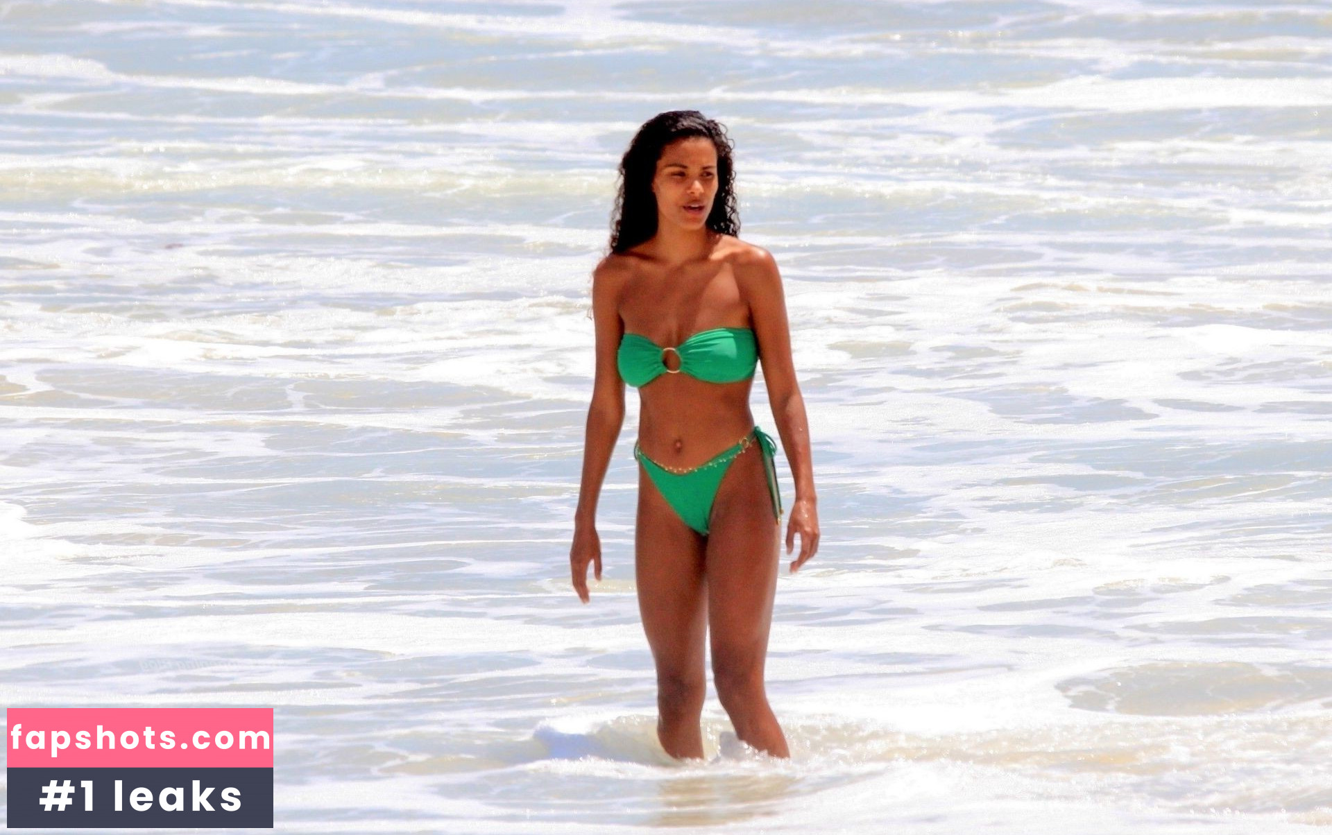 Tina Kunakey gallery photo #401