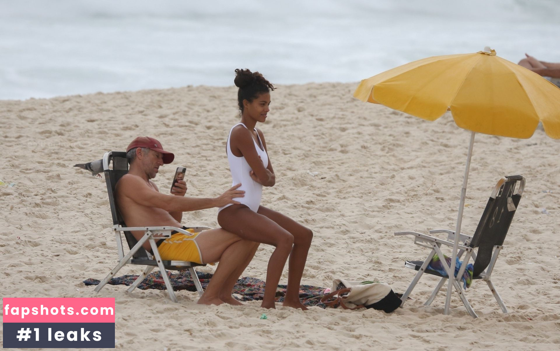 Tina Kunakey gallery photo #457