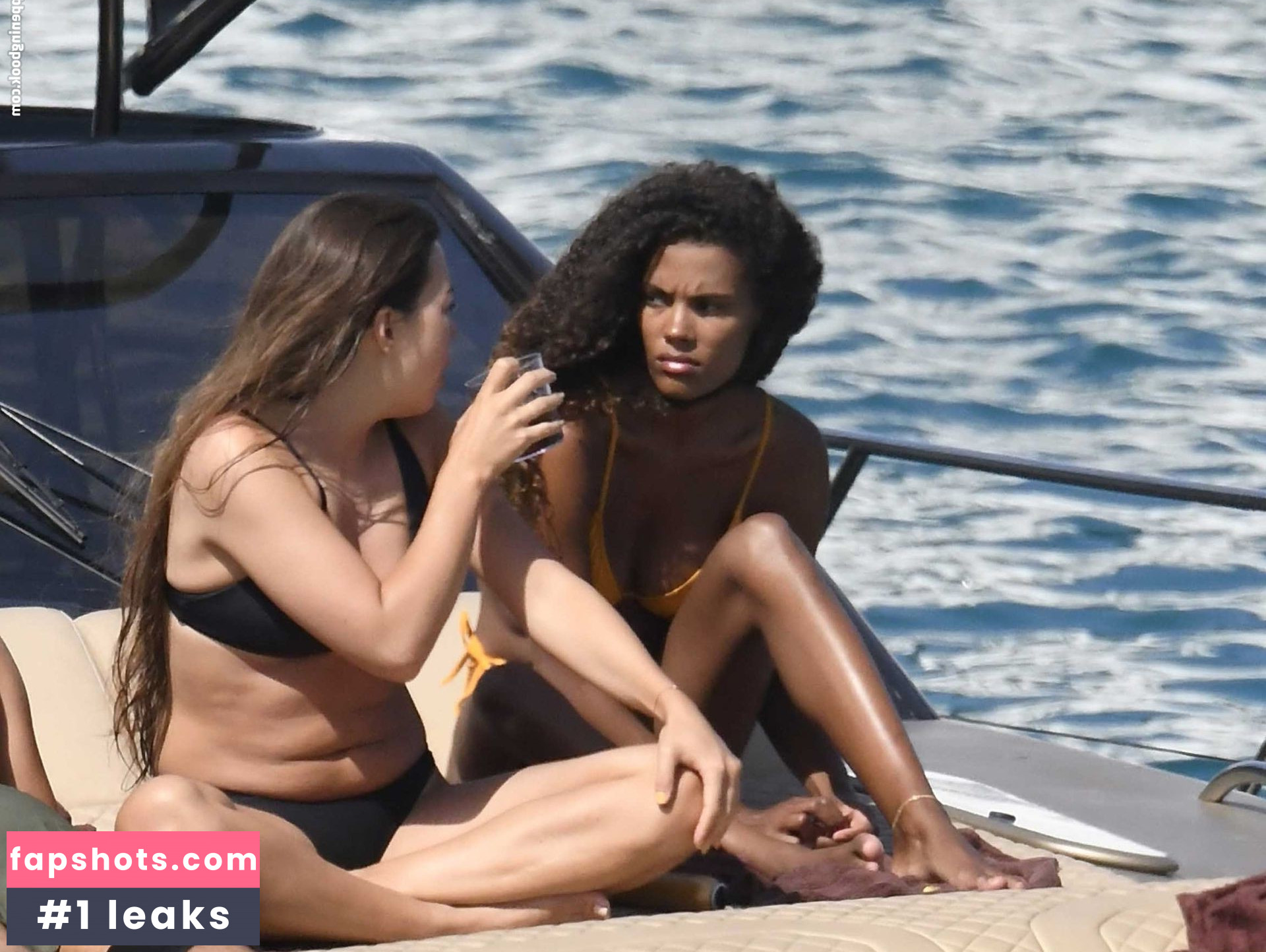 Tina Kunakey gallery photo #522