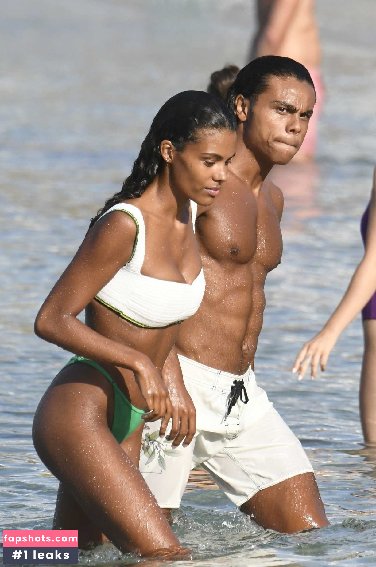 Tina Kunakey gallery photo #537