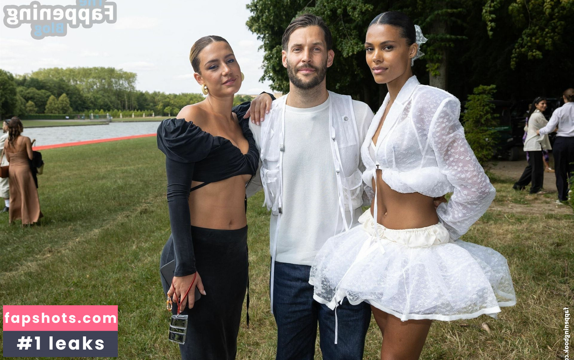 Tina Kunakey gallery photo #59