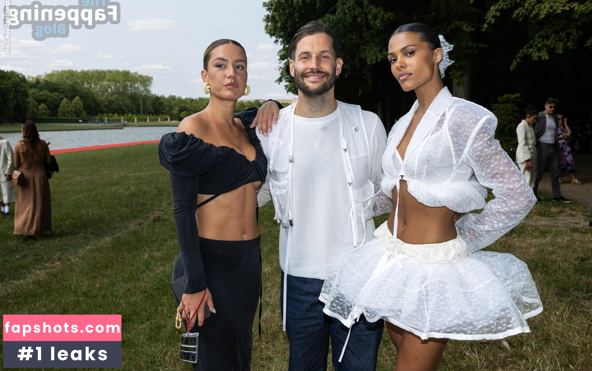 Tina Kunakey gallery photo #60