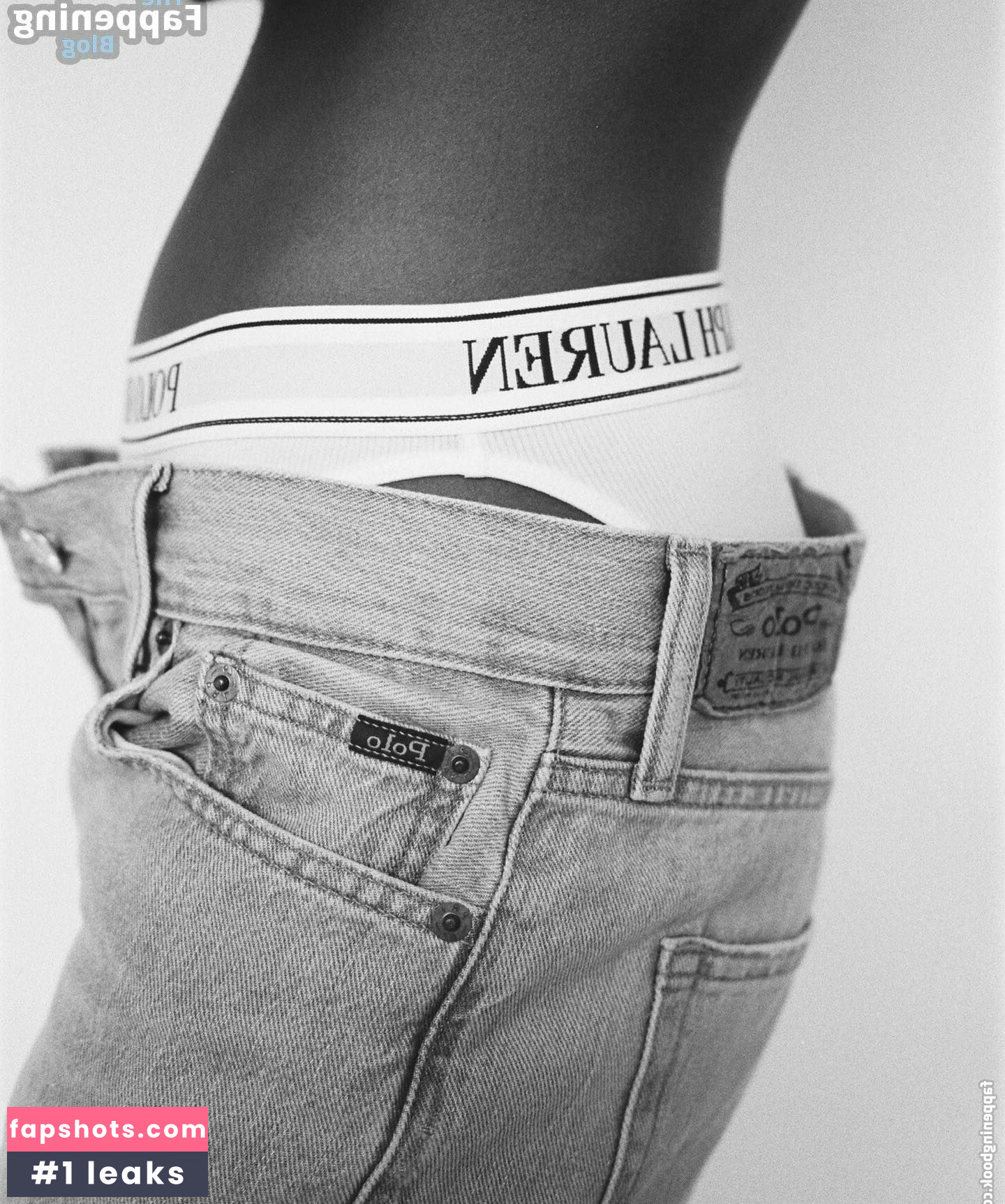 Tina Kunakey gallery photo #80