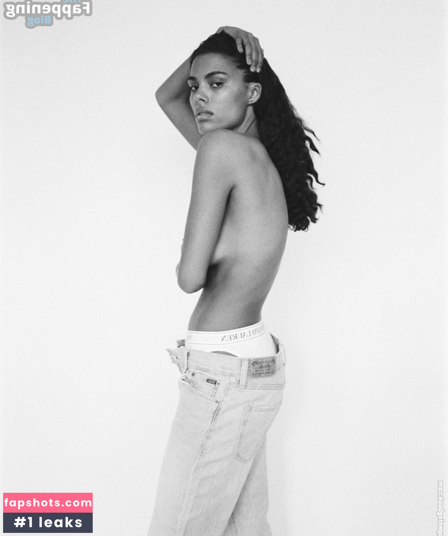 Tina Kunakey gallery photo #82