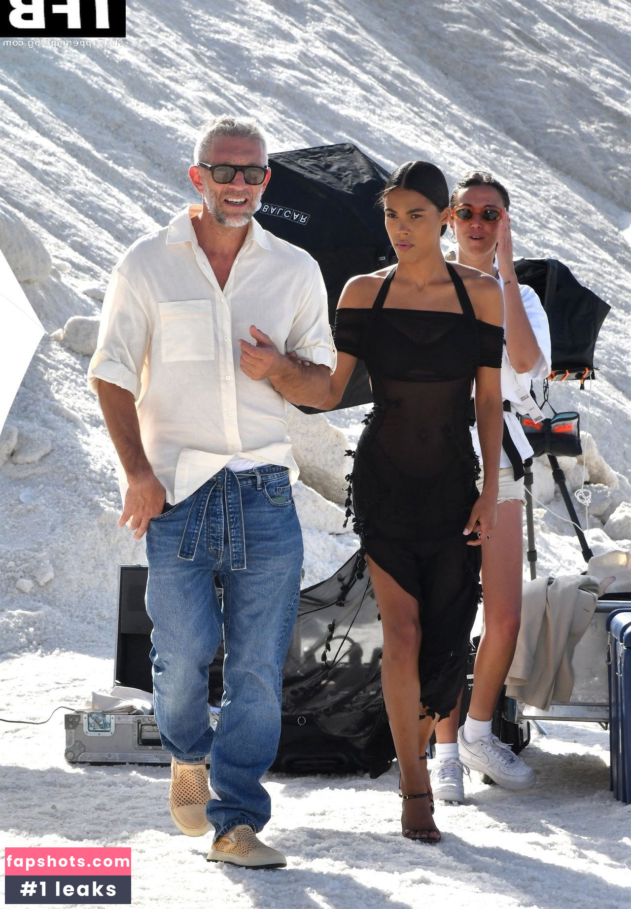 Tina Kunakey gallery photo #87