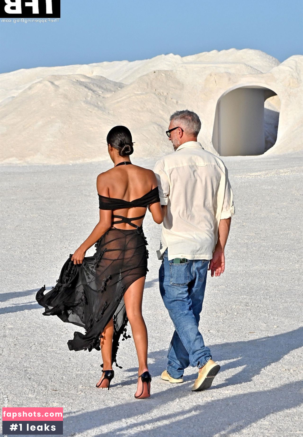 Tina Kunakey gallery photo #94