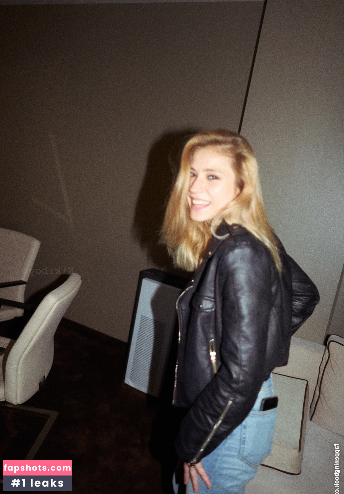 Tina Lee Terner gallery photo #7