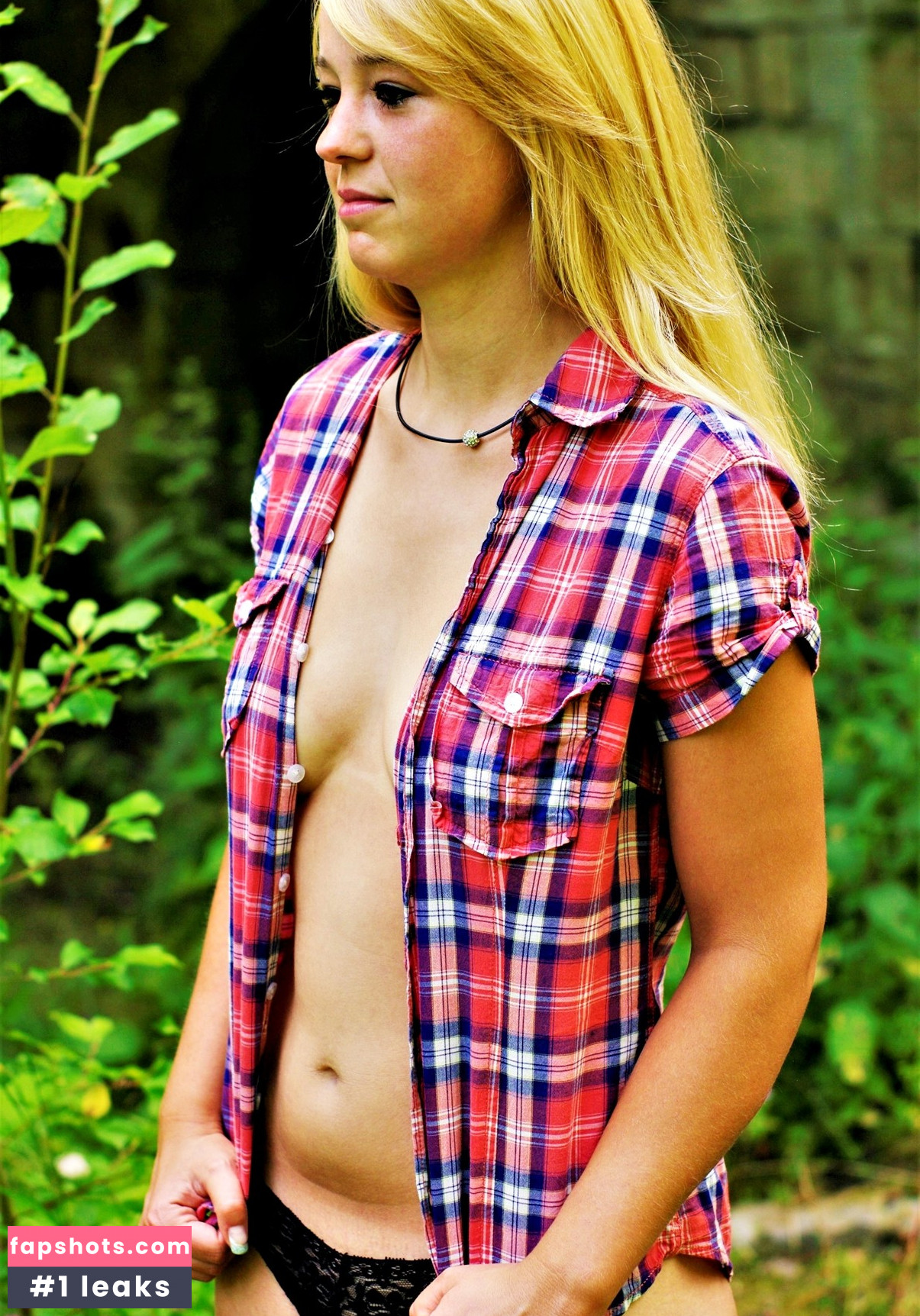 Tina Löffler Nude Leaks OnlyFans Photos #13 - LeakJerk