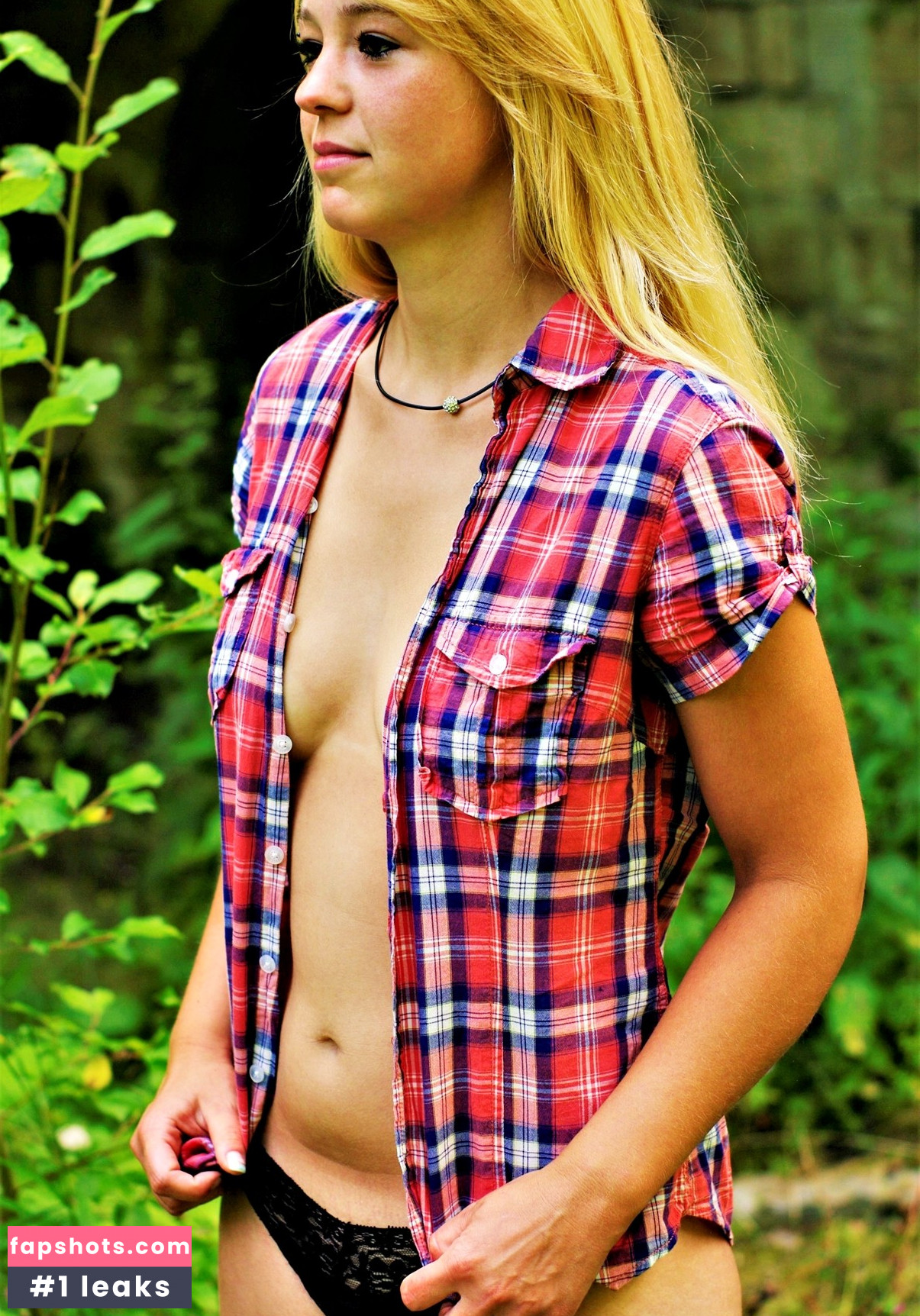 Tina Löffler Nude Leaks OnlyFans Photos #26 - LeakJerk