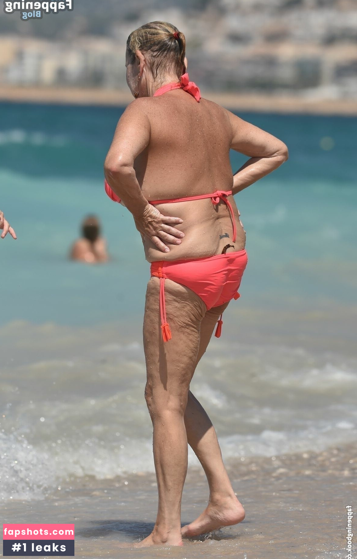 Tina Malone gallery photo #4