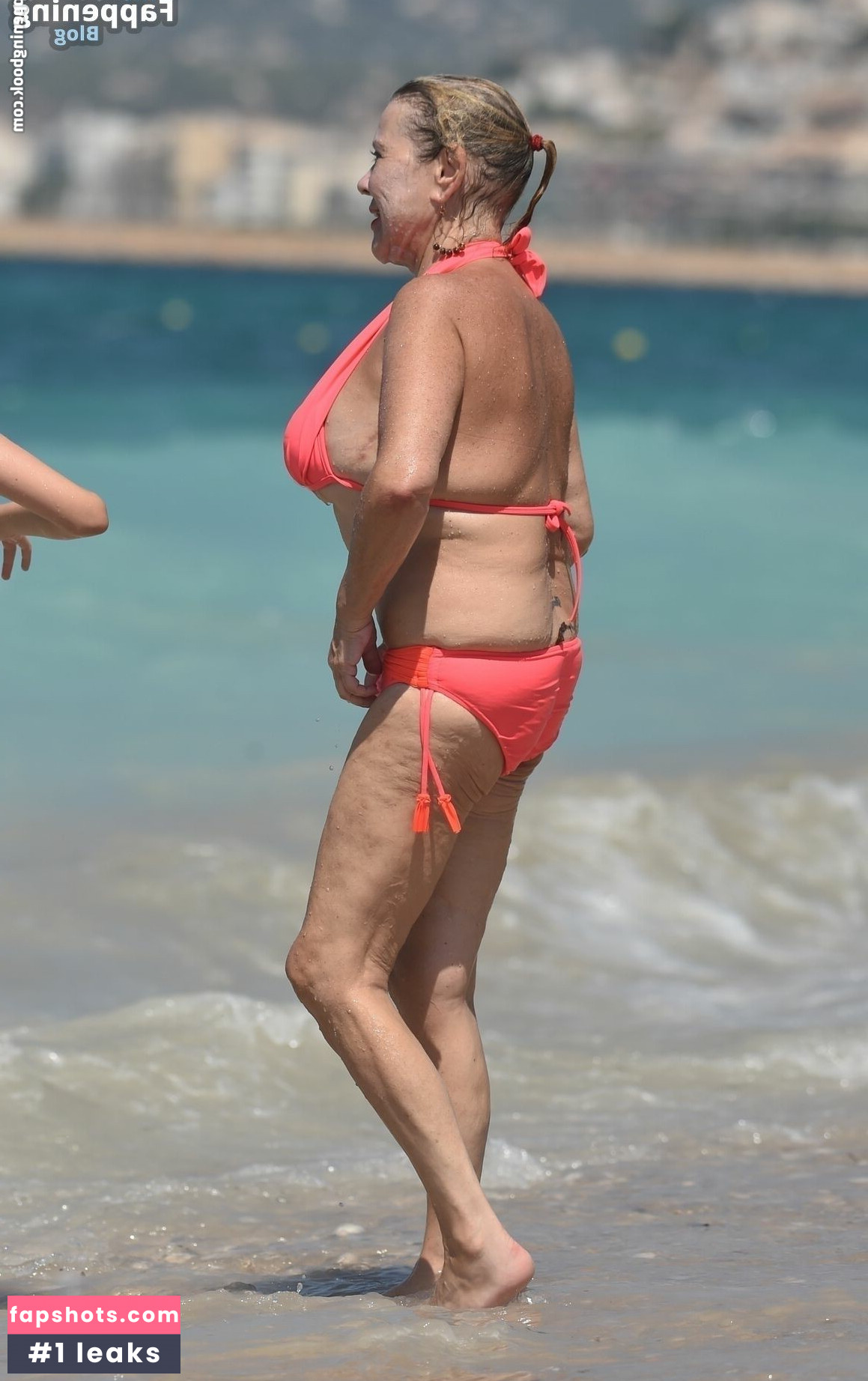 Tina Malone gallery photo #6