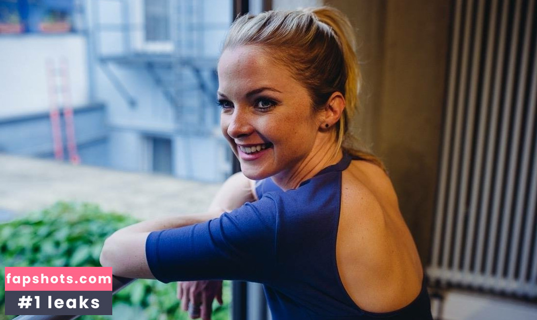 Tina Middendorf gallery photo #2