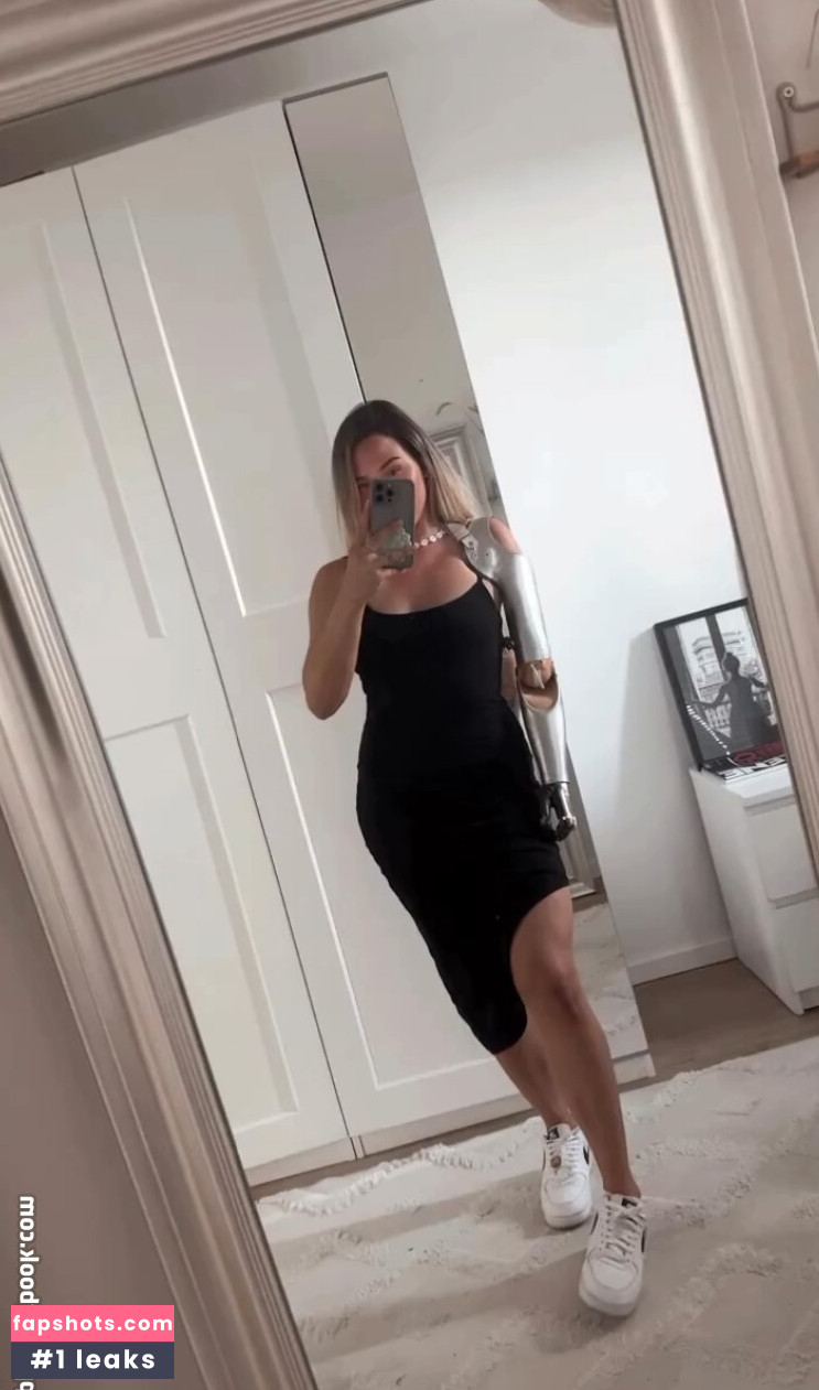 Tina Rühl gallery photo #6